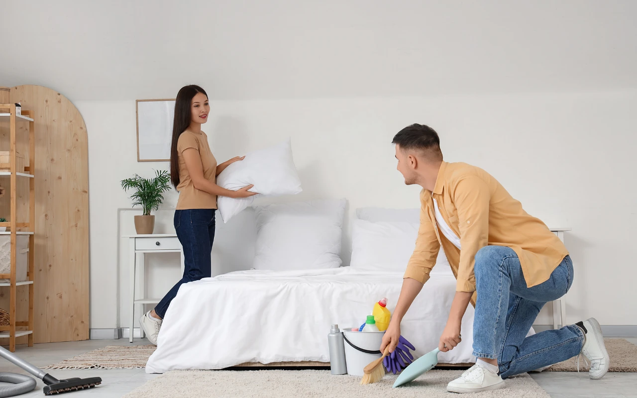 How To Declutter Your Bedroom In 5 Simple Steps