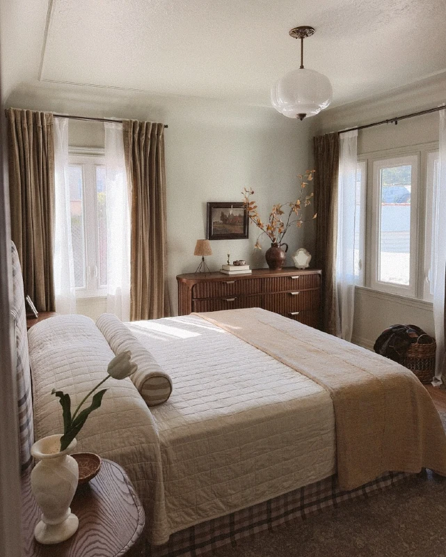 Vintage Warmth with Fluted Wood Furniture