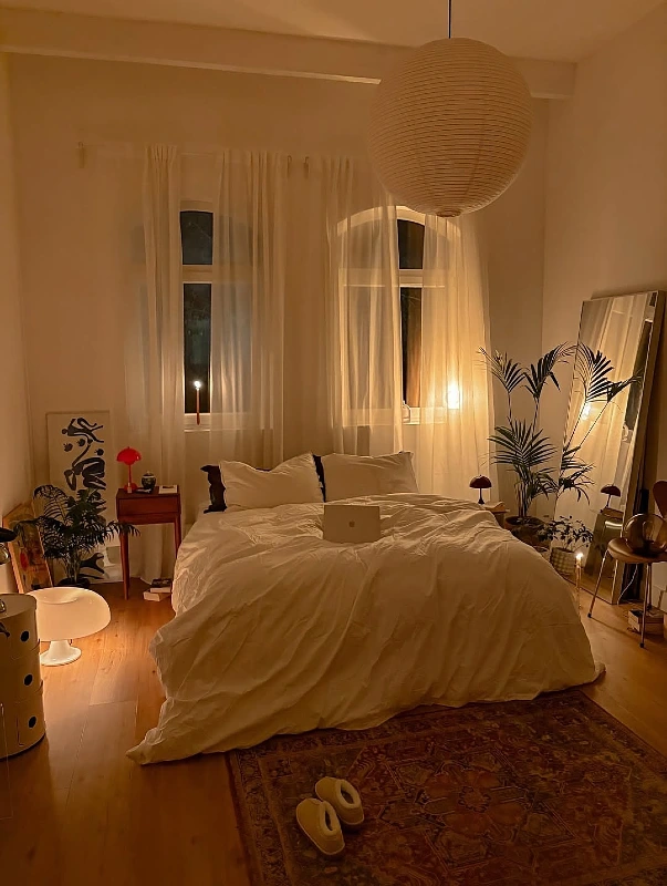 Minimalist Warm Glow Setup