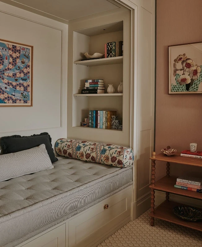 Built-in Daybed with Recessed Bookcase and Drawers