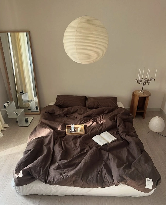 Low Profile Floor Bed
